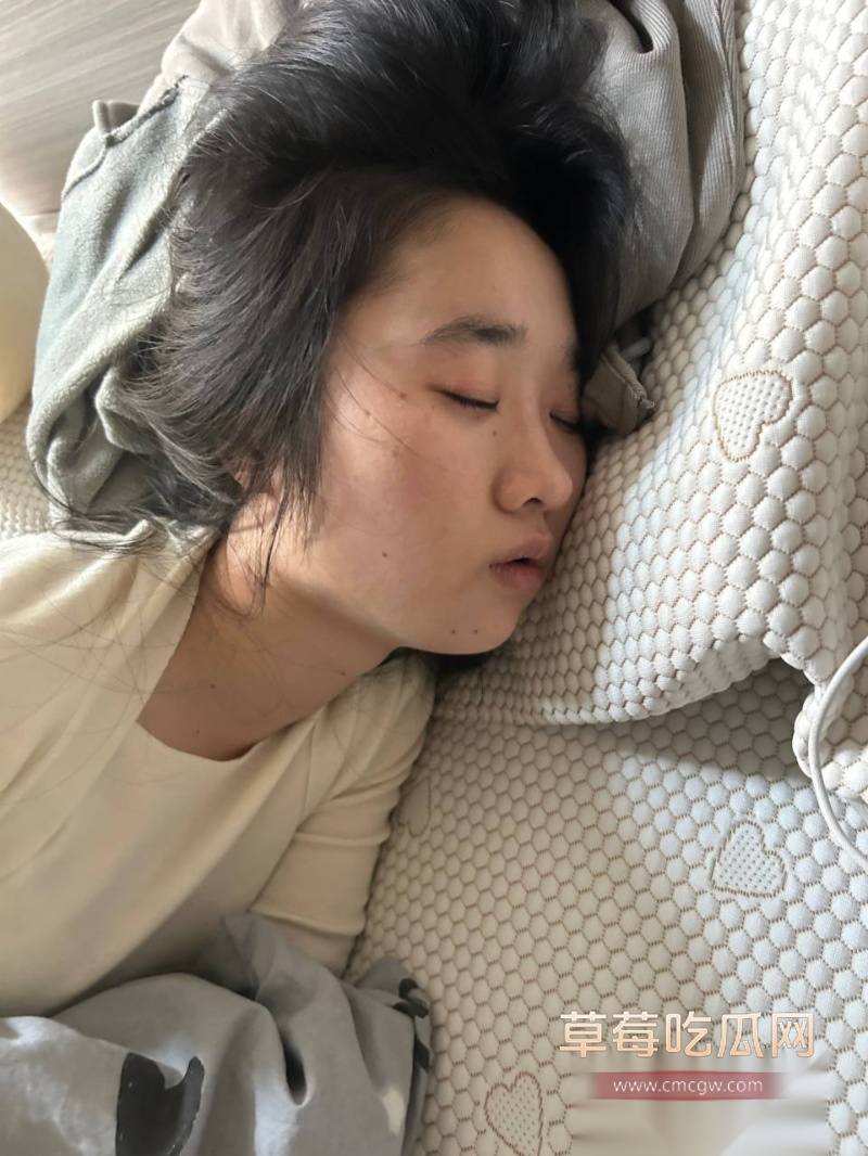 广州医科大学大三学妹刘雪 22 广州医科大学大三学妹刘雪 22