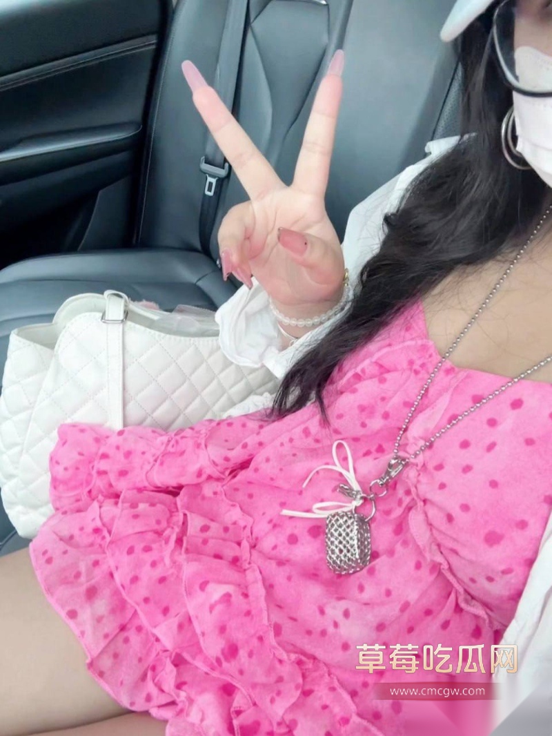 推特高中生嫩妹甜水耶耶 34 推特高中生嫩妹甜水耶耶 34