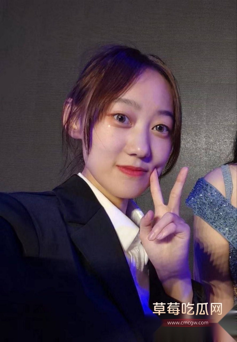 天津外国语大学反差母狗下海视频曝光 1 天津外国语大学反差母狗下海视频曝光 1