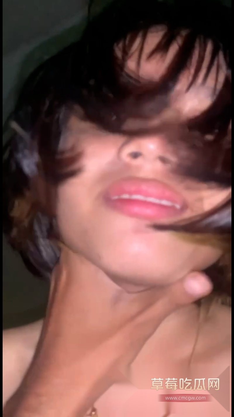 清纯嫩妹和男友日常做爱视频泄密 12