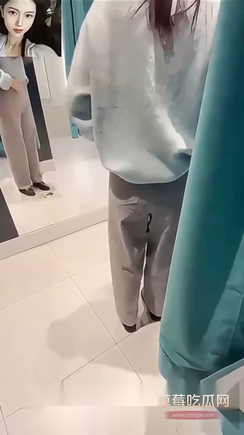 商场试衣间激情做爱 4 商场试衣间激情做爱 4