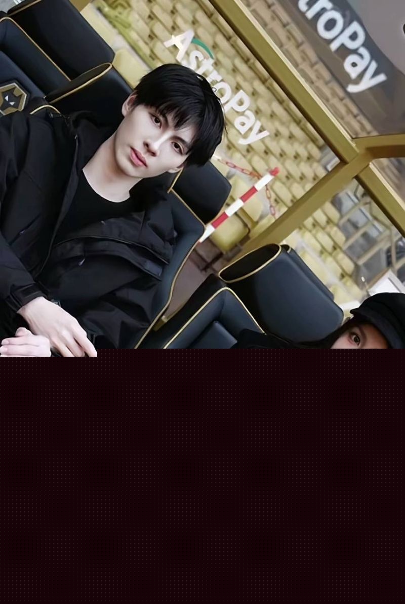 女主持潇潇和487的甜蜜时刻14