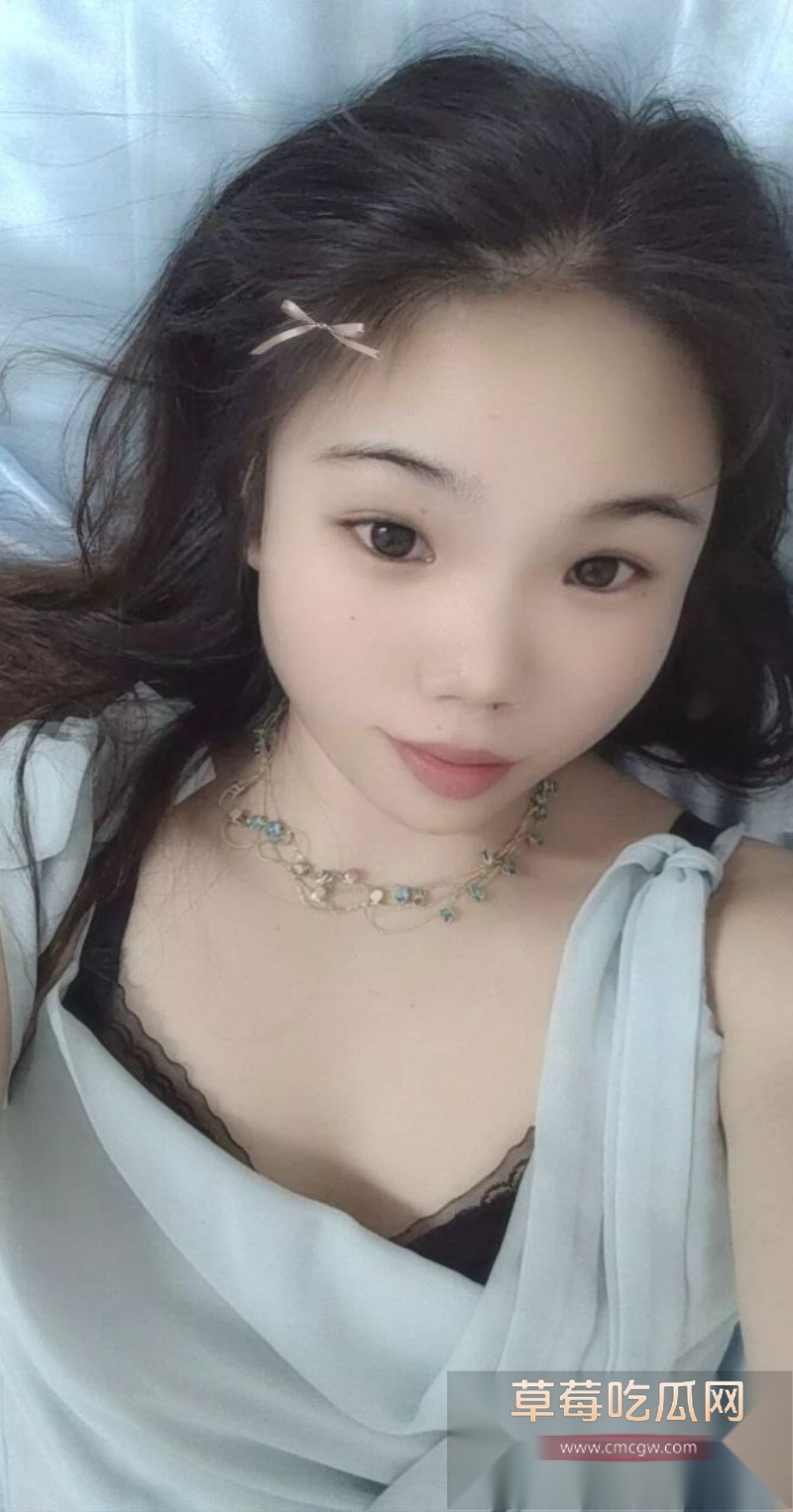 广西梧州反差婊刘思媚 10 广西梧州反差婊刘思媚 10