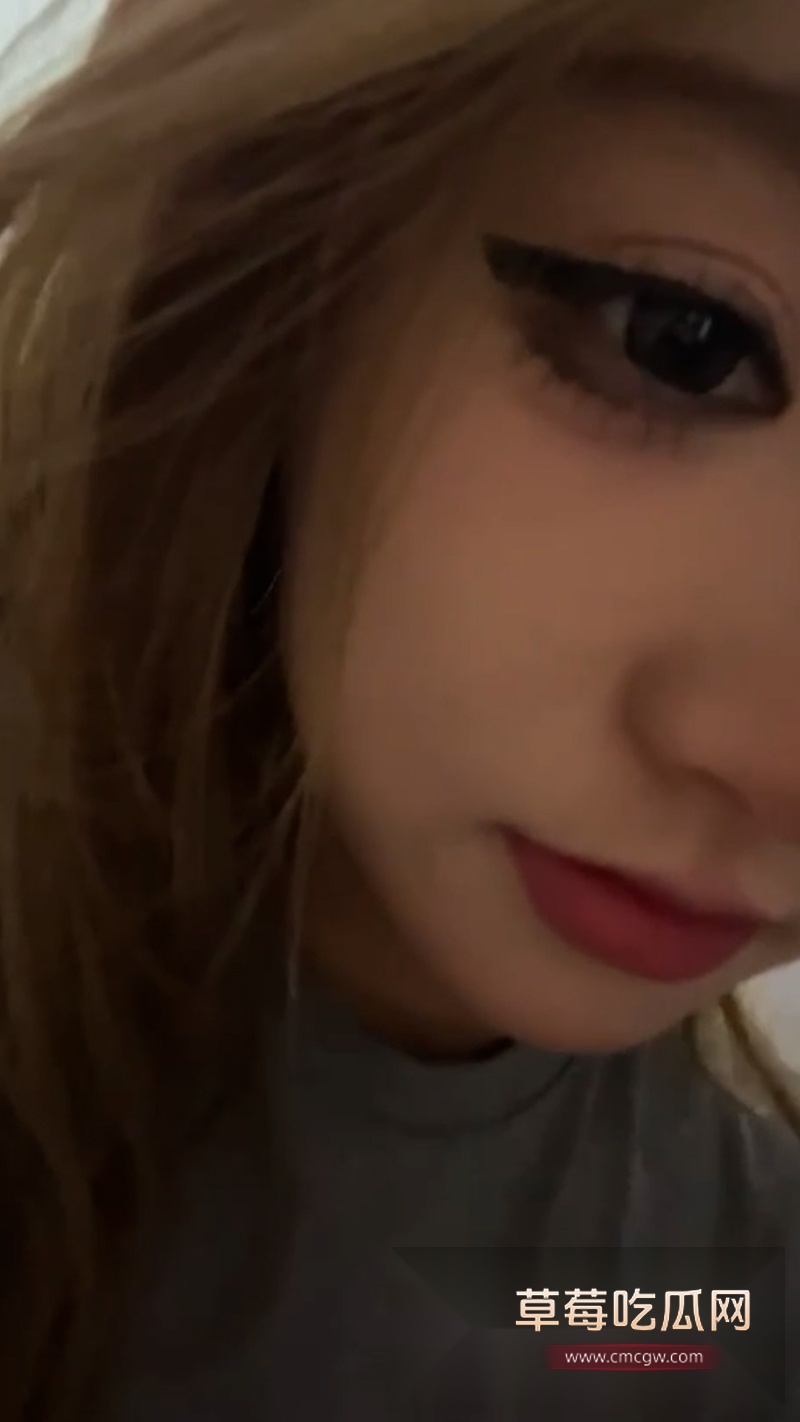 天津农学院反差婊王悦被包养酒店调教 4