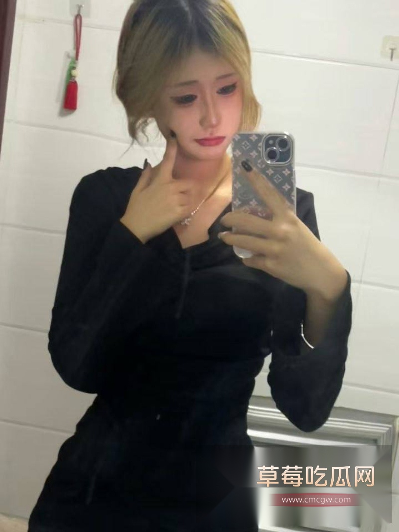 天津农学院反差婊王悦被包养酒店调教 7