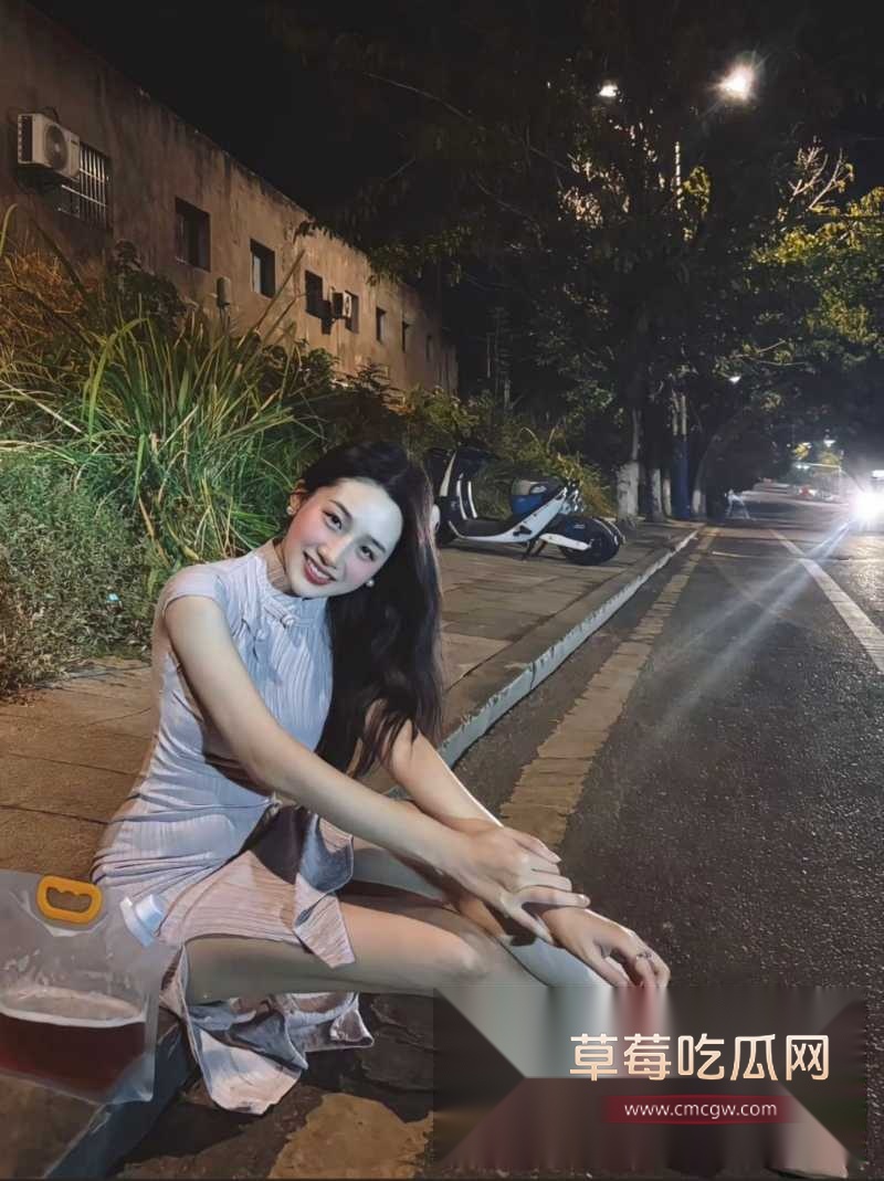 上海体育局财务处科员邢娜 6