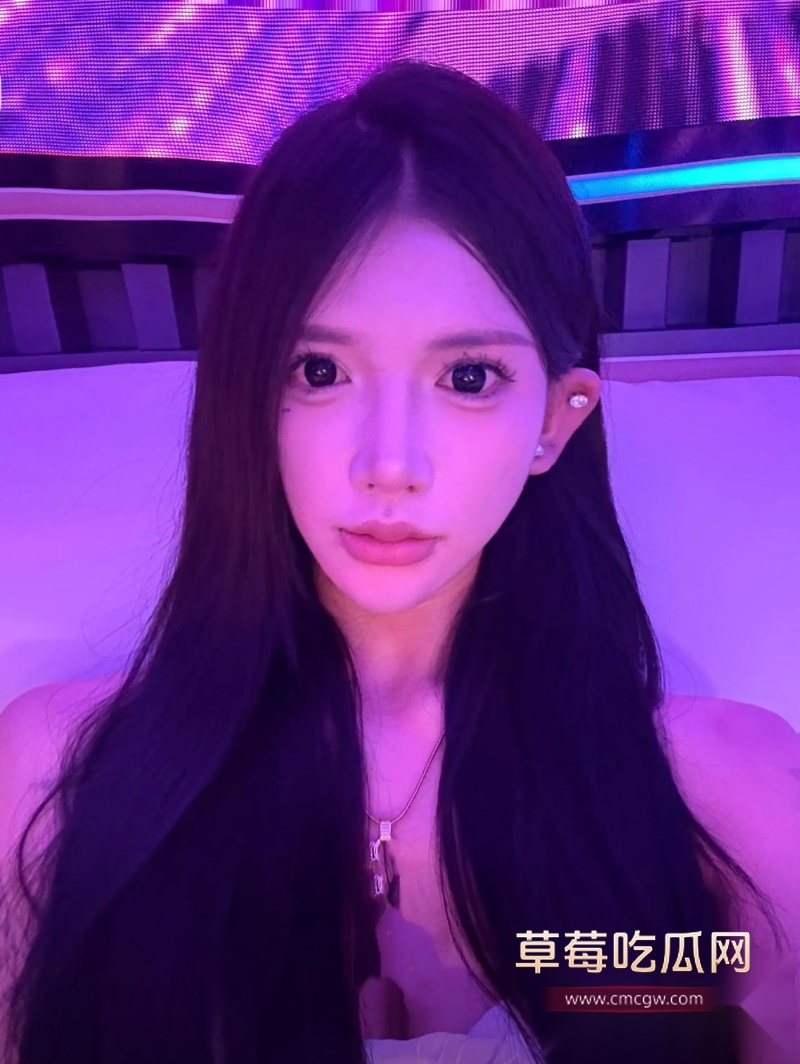 网红umi从柬埔寨一枝花沦为疯癫大妈 16