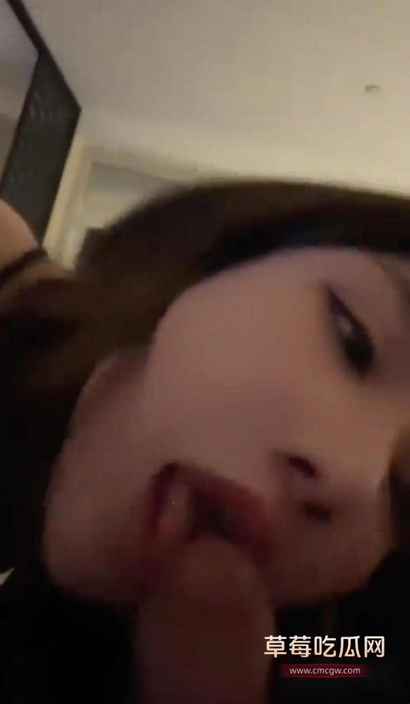 网红umi从柬埔寨一枝花沦为疯癫大妈 30