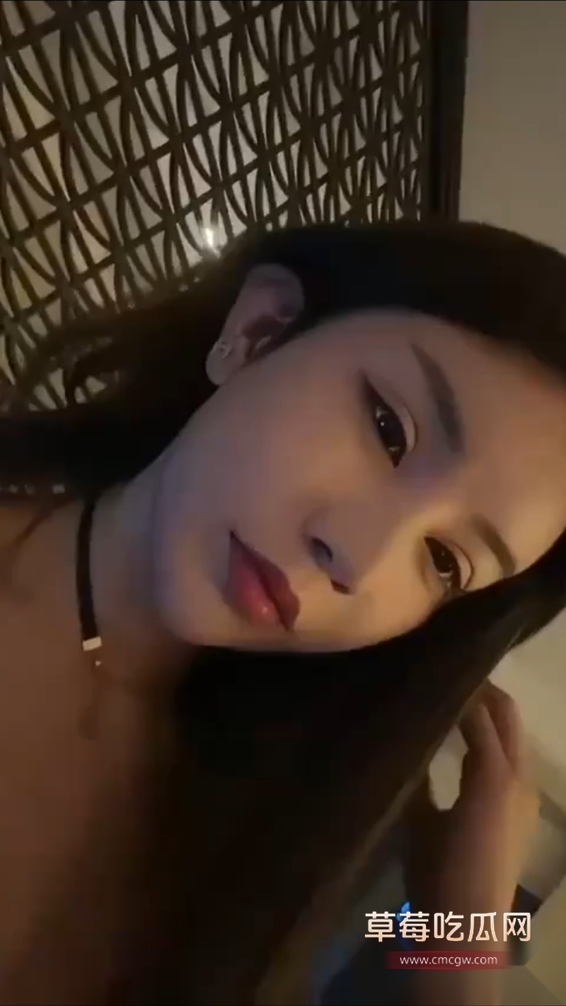 网红umi从柬埔寨一枝花沦为疯癫大妈 4