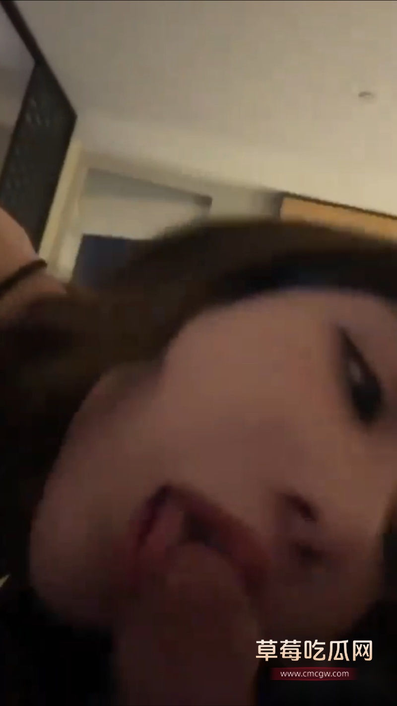 网红umi从柬埔寨一枝花沦为疯癫大妈 6