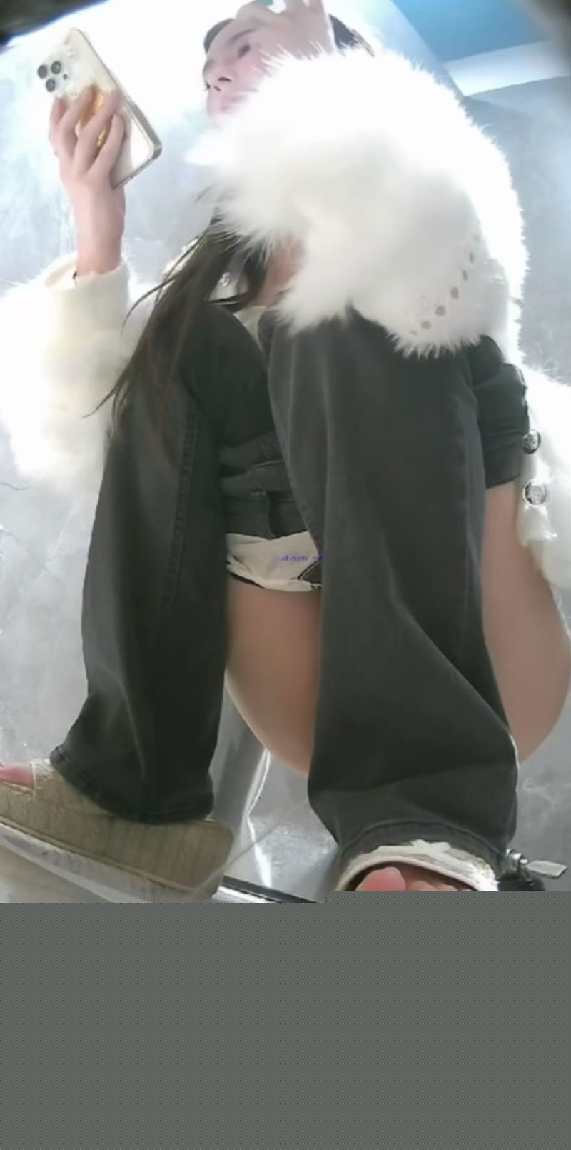 厕所偷拍多位漂亮妹妹尿尿全过程合集2 厕所偷拍多位漂亮妹妹尿尿全过程合集2