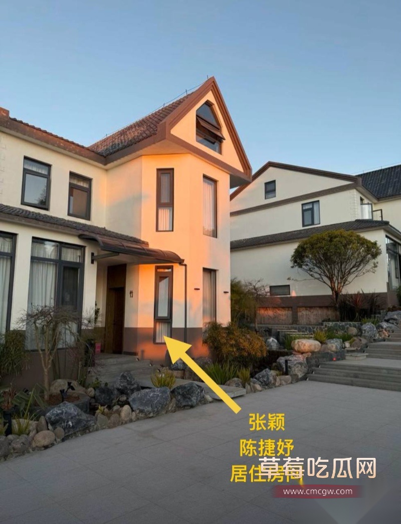 云南玉溪元江县农业局副局长张颖偷情被曝 24 云南玉溪元江县农业局副局长张颖偷情被曝 24