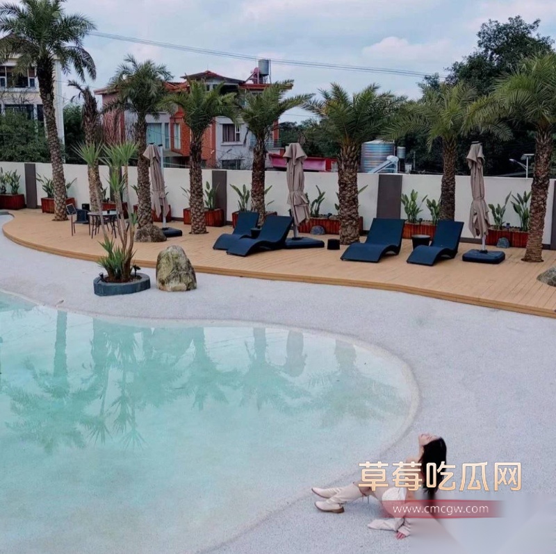 云南玉溪元江县农业局副局长张颖偷情被曝 36 云南玉溪元江县农业局副局长张颖偷情被曝 36