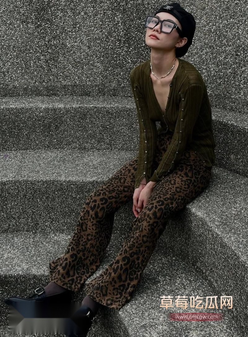 短发模特许诺19