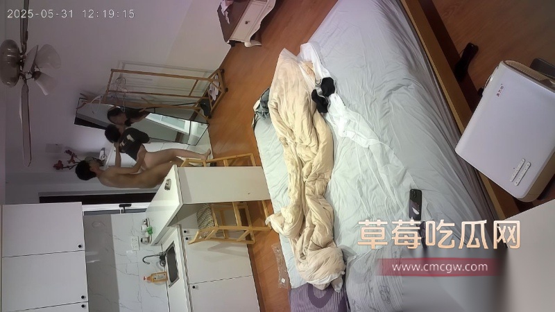 反差眼镜女大学生 4