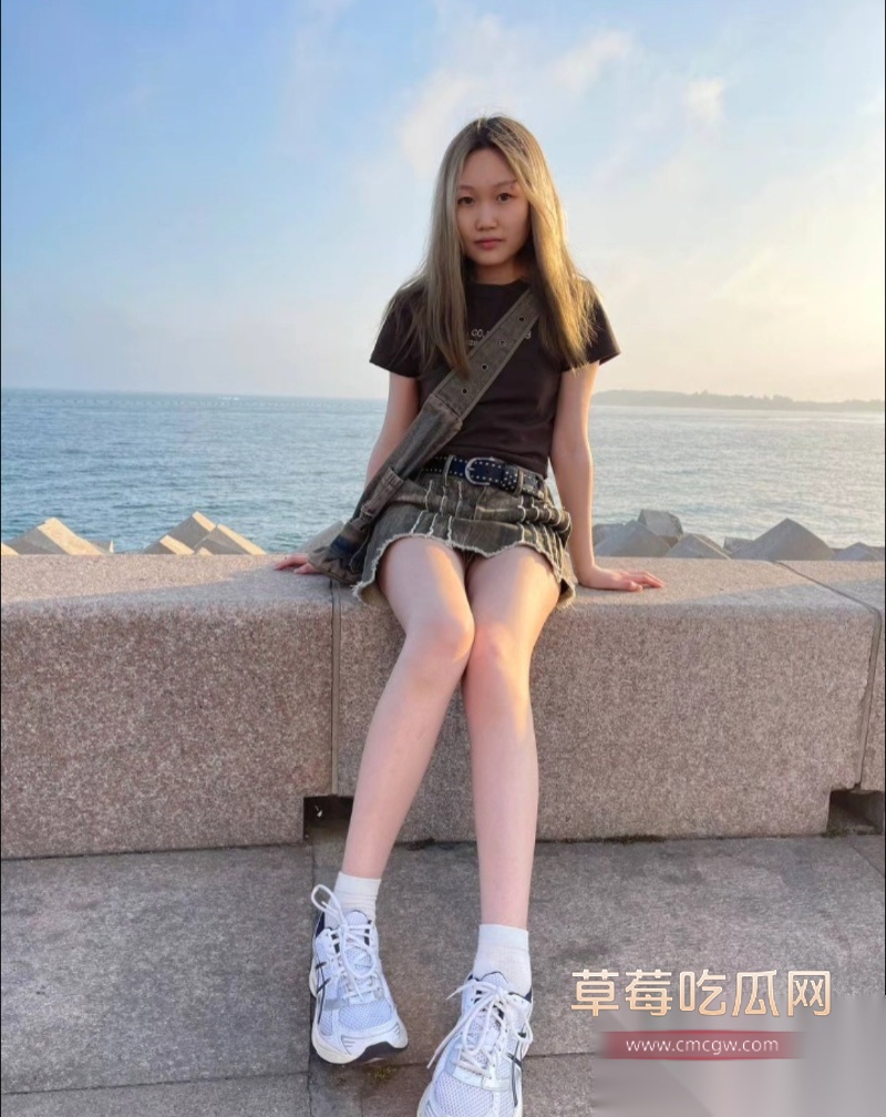 跨年夜女友出轨男主气愤曝光 2