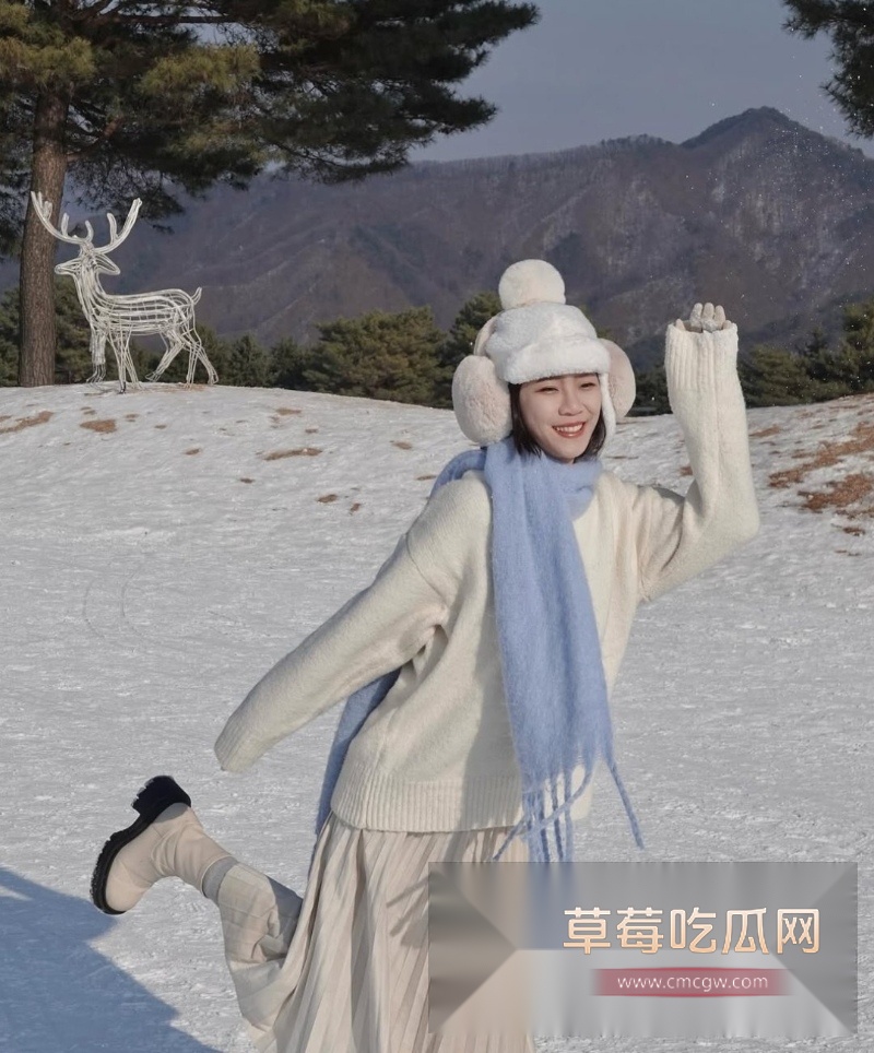 超漂亮短发巨乳网美麦麦家用摄像头遭黑客破解 10