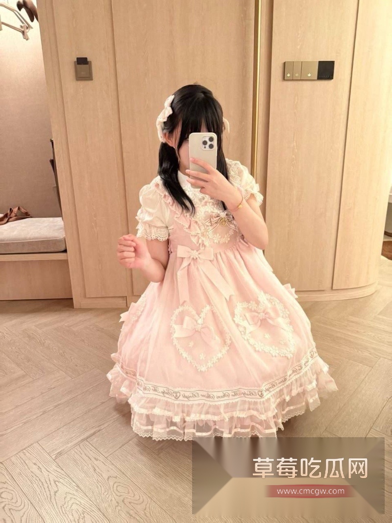 推特微微胖高颜值双马尾少萝 9