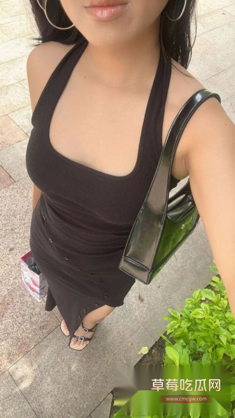 网友投稿曝光厦门155大奶母狗 7