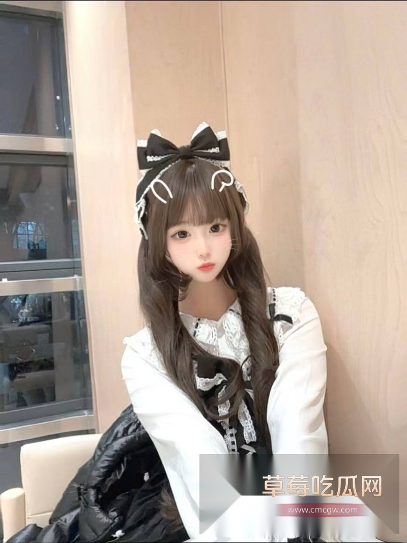 阿黑颜反差婊门槛福利 1