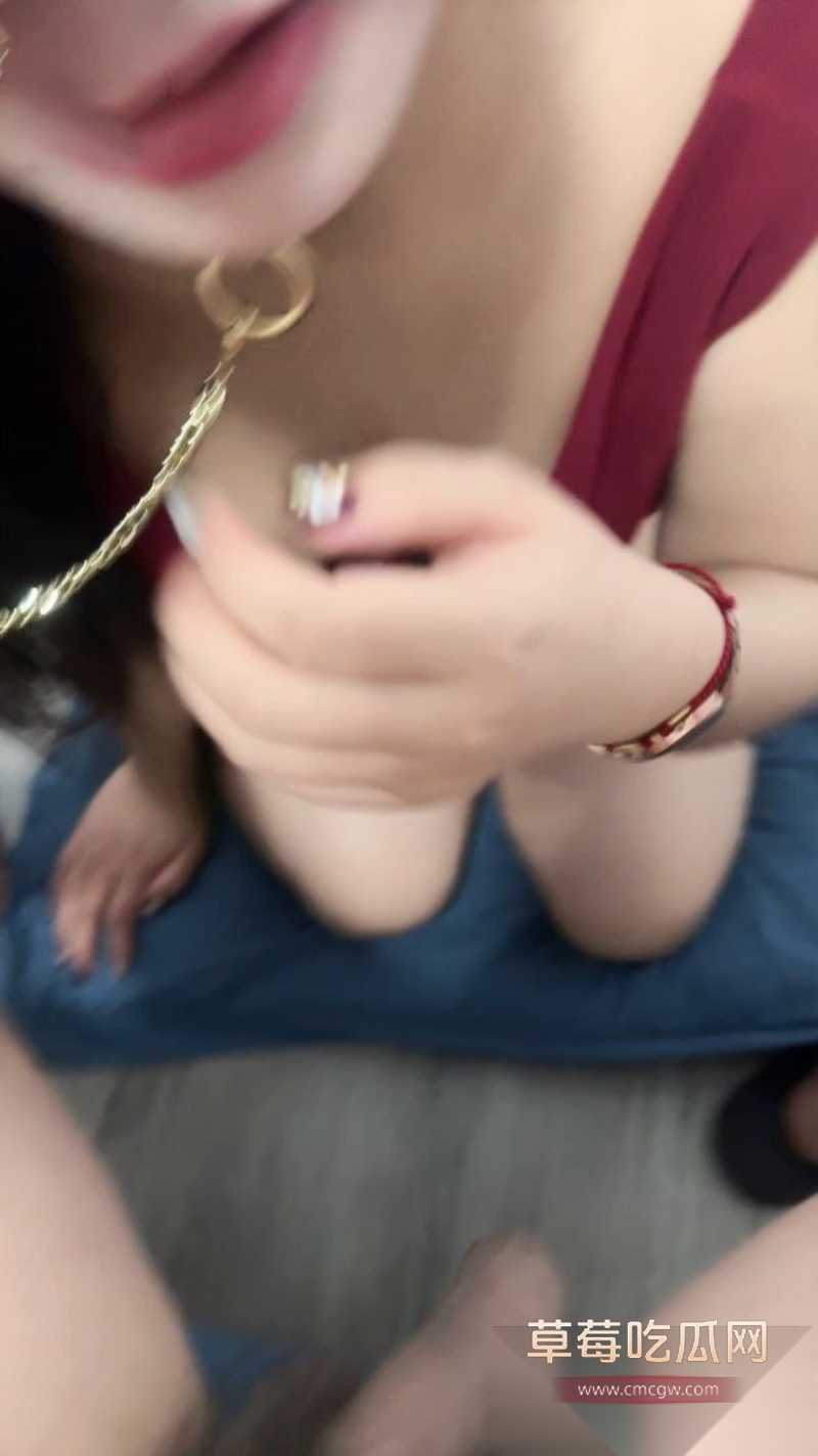 海角社区奶子即正义 19 海角社区奶子即正义 19