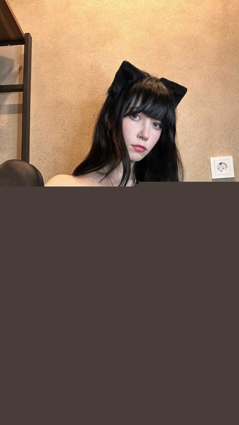 俄罗斯芬兰双栖网红YourSmallDollFansly 18