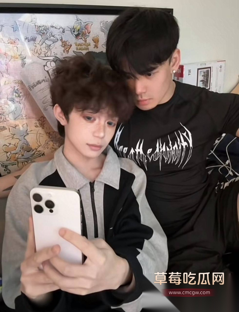 全网60w粉TS网红选妃睡粉 43