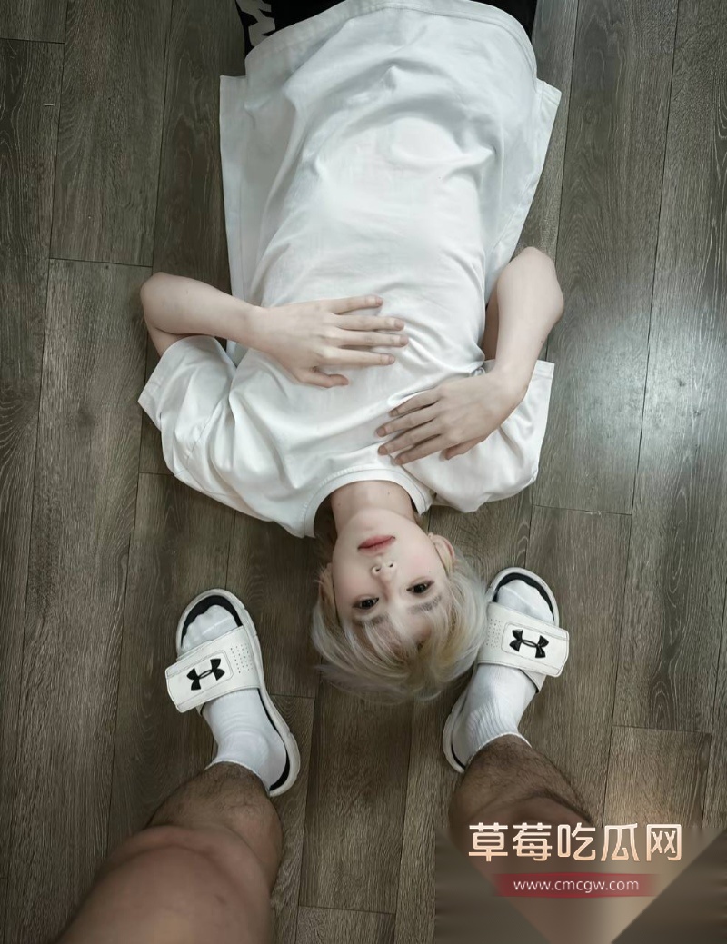 全网60w粉TS网红选妃睡粉 50