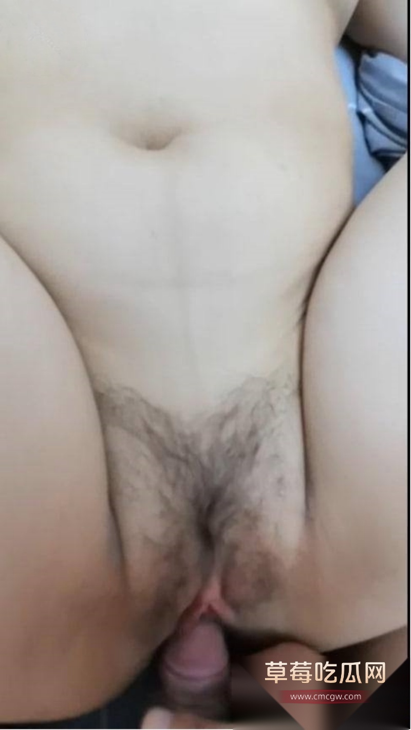 海角大神 多角度爆操甜美小姨子 4 海角大神 多角度爆操甜美小姨子 4