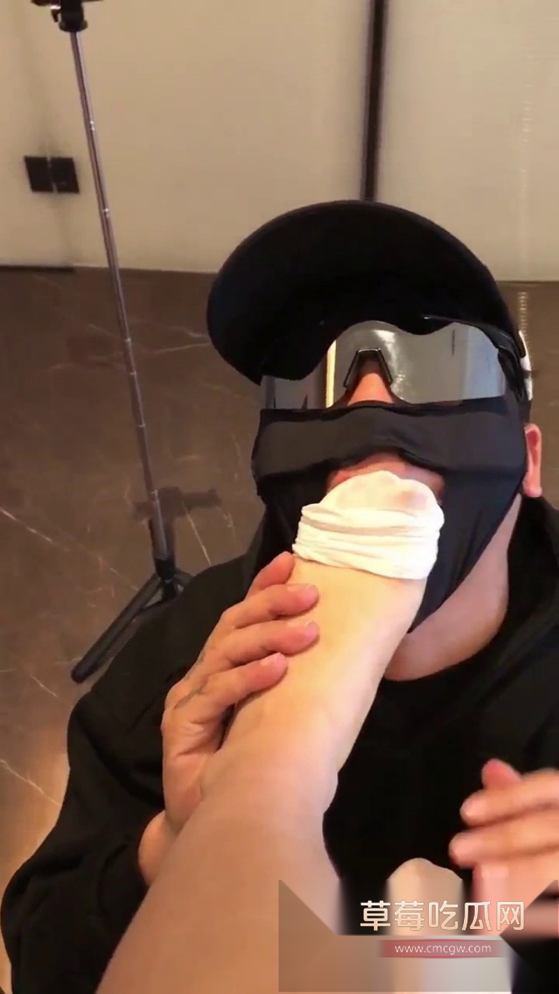 东坡先生原创 恋足癖大神最新约炮 6 东坡先生原创 恋足癖大神最新约炮 6