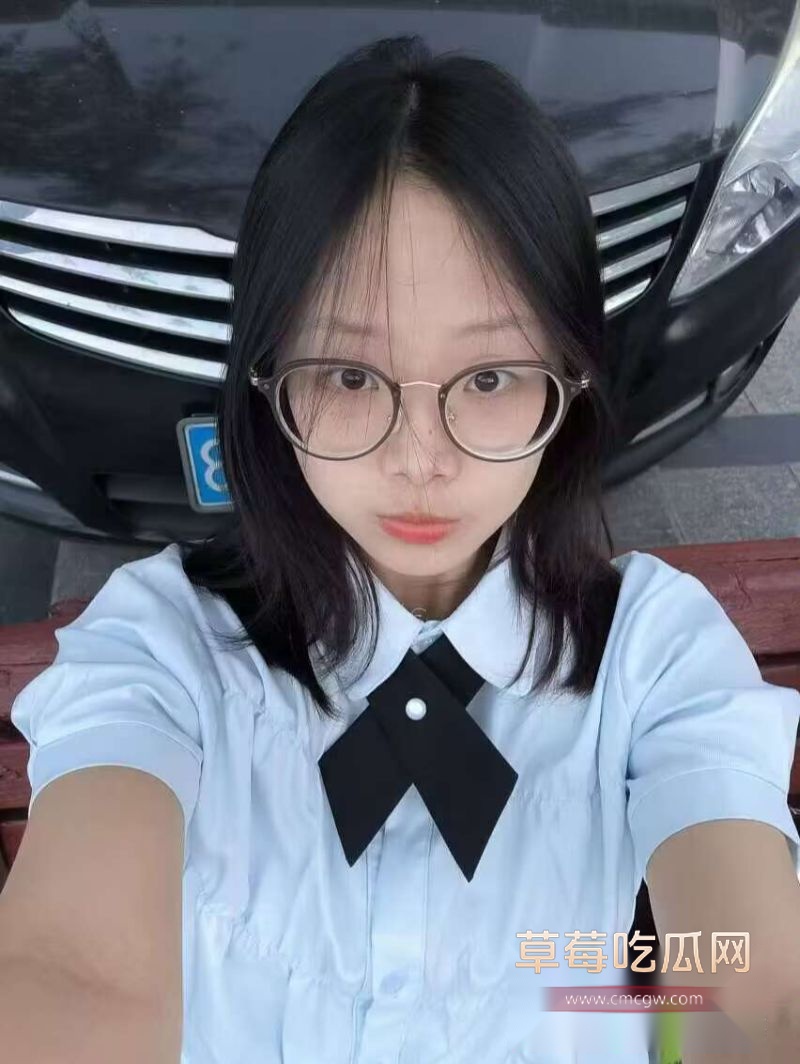 在校女大学生董明洁3 在校女大学生董明洁3