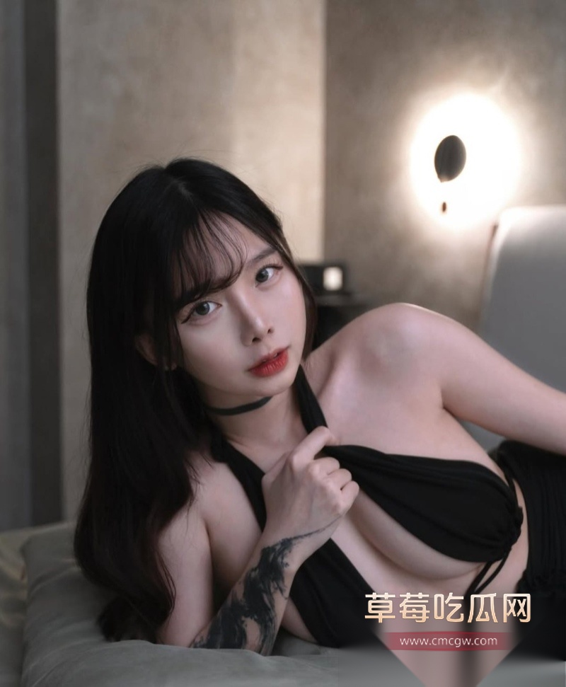 IG20万粉高颜巨乳模特ZAZZA 13