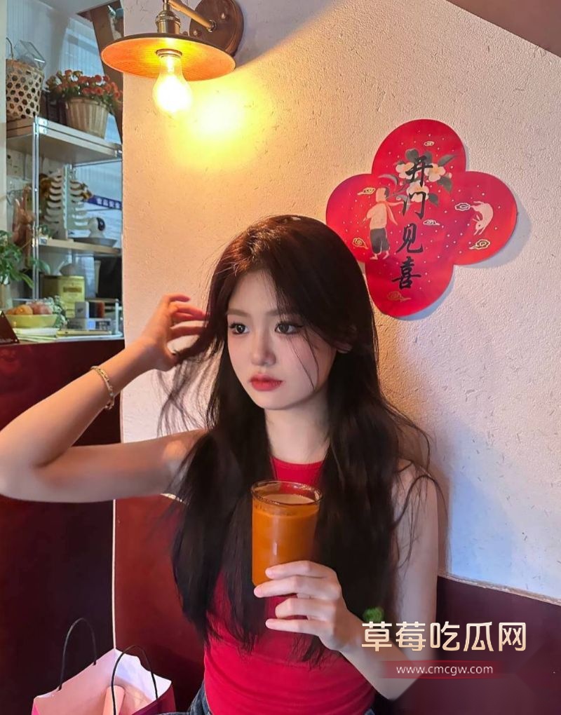 湖南反差婊叶佳与富二代男友私拍泄密2 湖南反差婊叶佳与富二代男友私拍泄密2