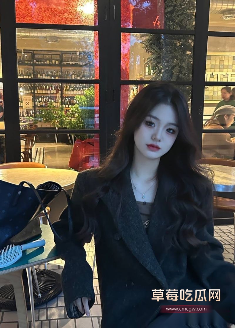 湖南反差婊叶佳与富二代男友私拍泄密3 湖南反差婊叶佳与富二代男友私拍泄密3