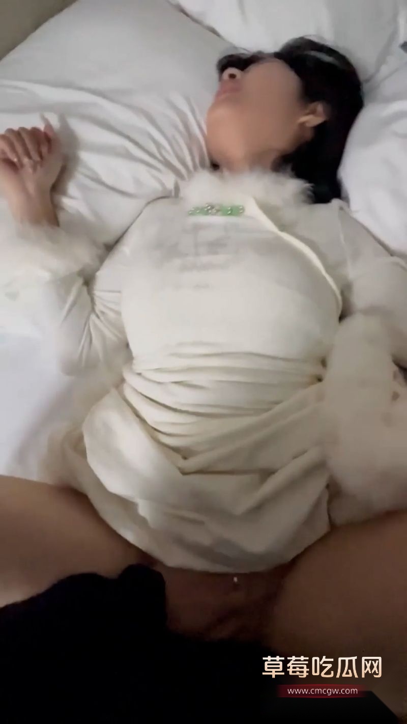 精神小妹吴晓琳被男友拍摄的性爱视频泄漏6