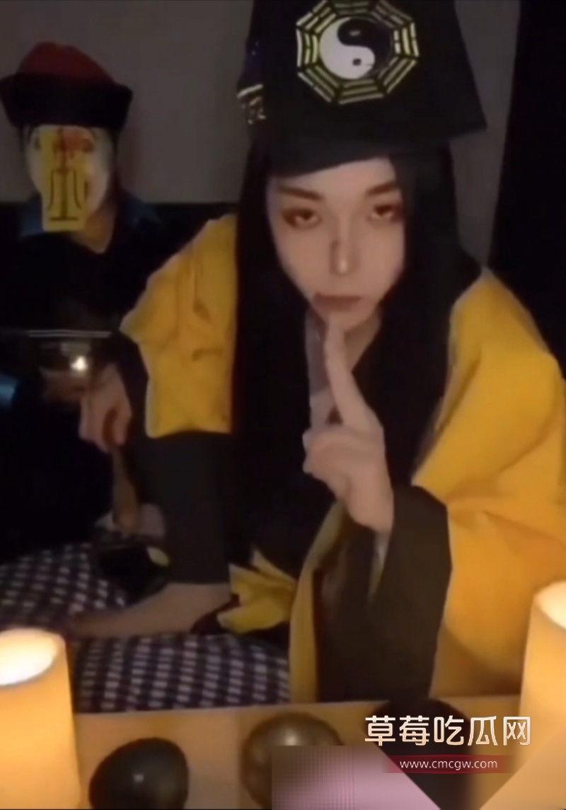 抖音老瓜又翻红 小麒cos崂山道士 4 抖音老瓜又翻红 小麒cos崂山道士 4