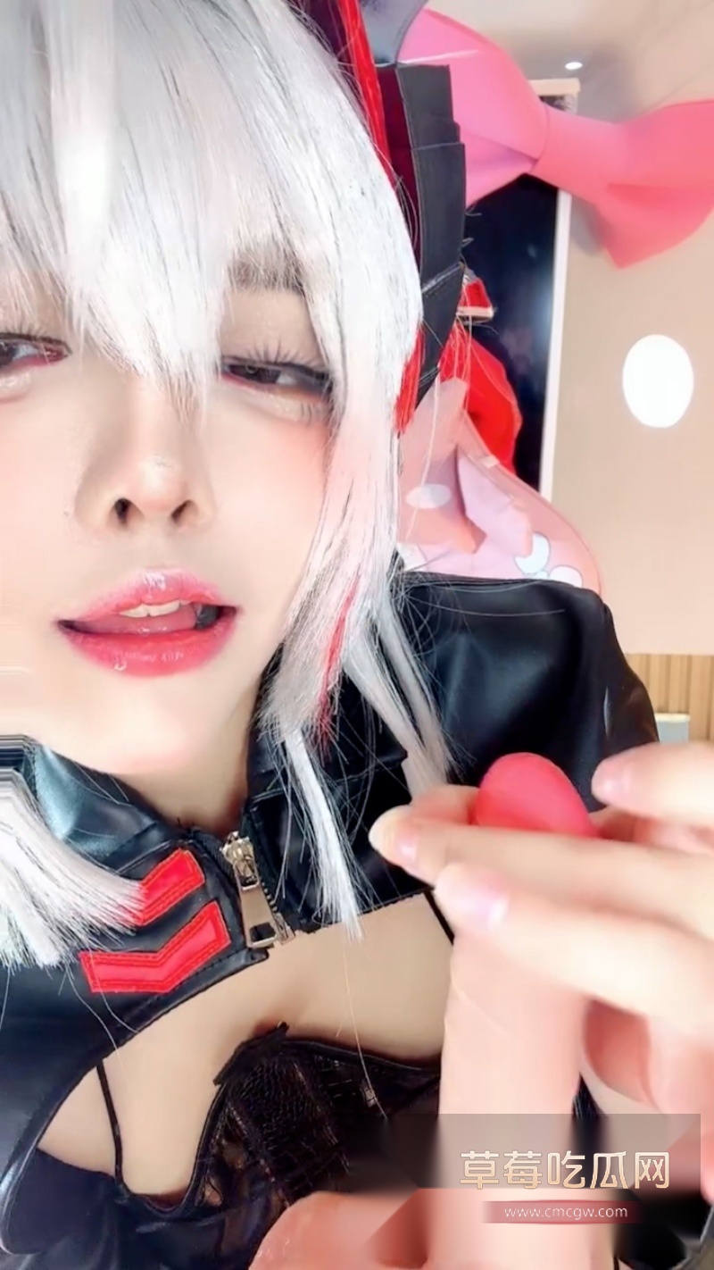 白虎精神小妹cos三角洲麦小雯 12 白虎精神小妹cos三角洲麦小雯 12