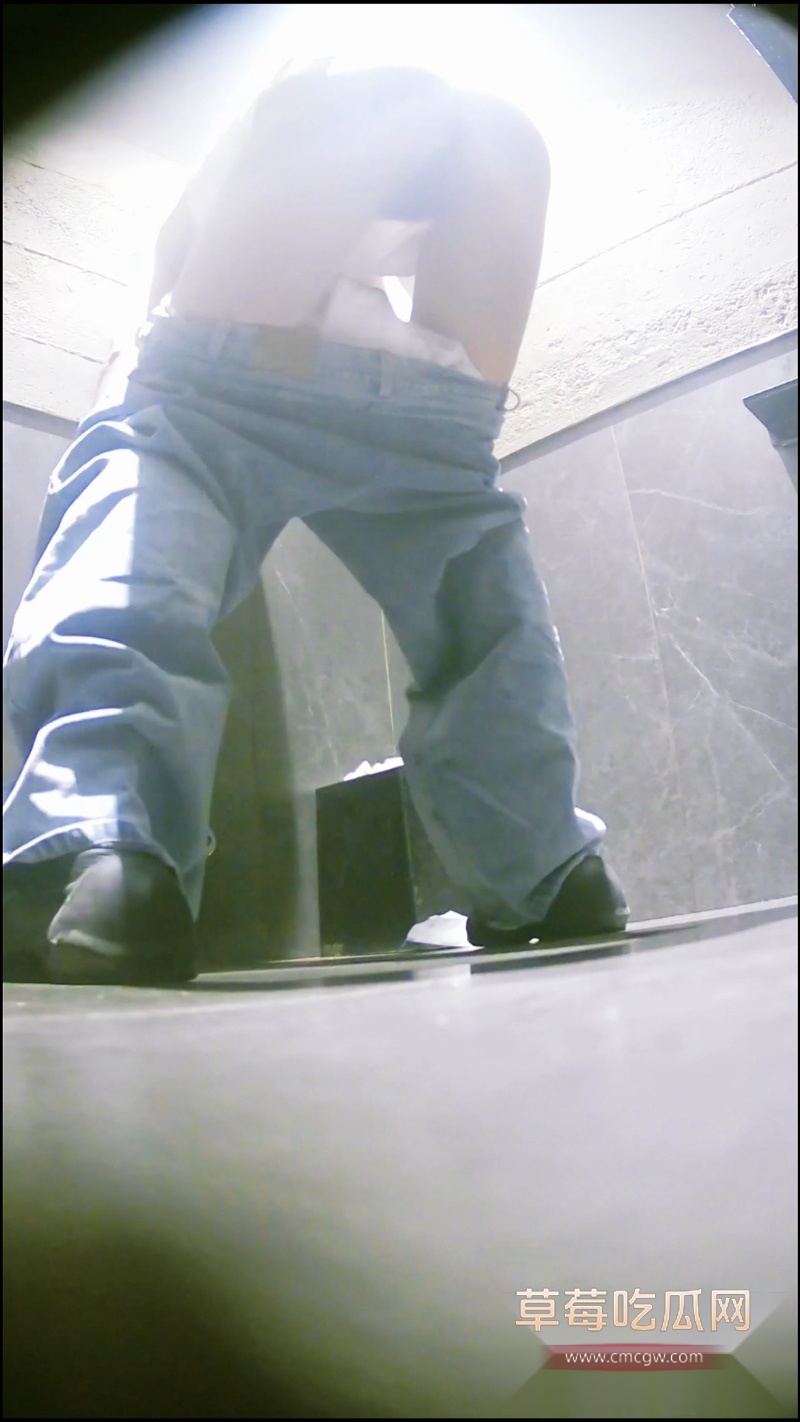 2026最新流出厕拍 9