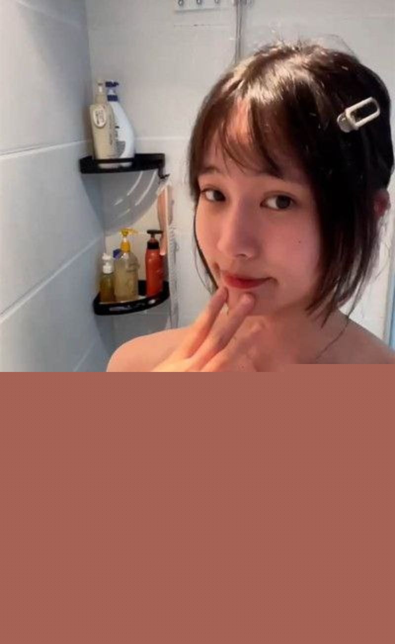 清纯素人美少女私密视频曝光5