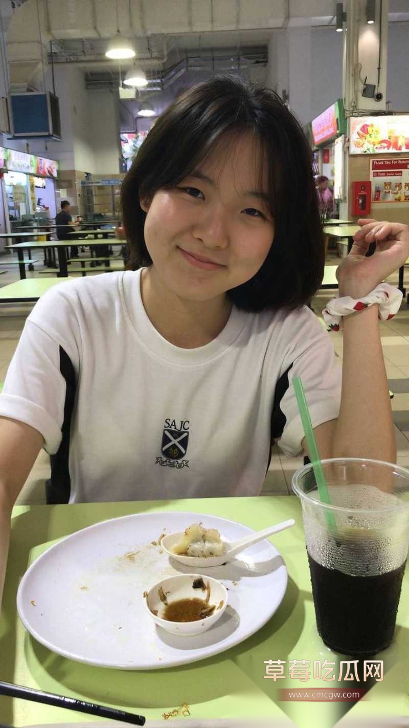 新加坡留学生罗静妍 20