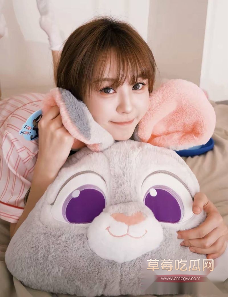 爱情公寓陈美嘉扮演者李金铭疑似怀孕18