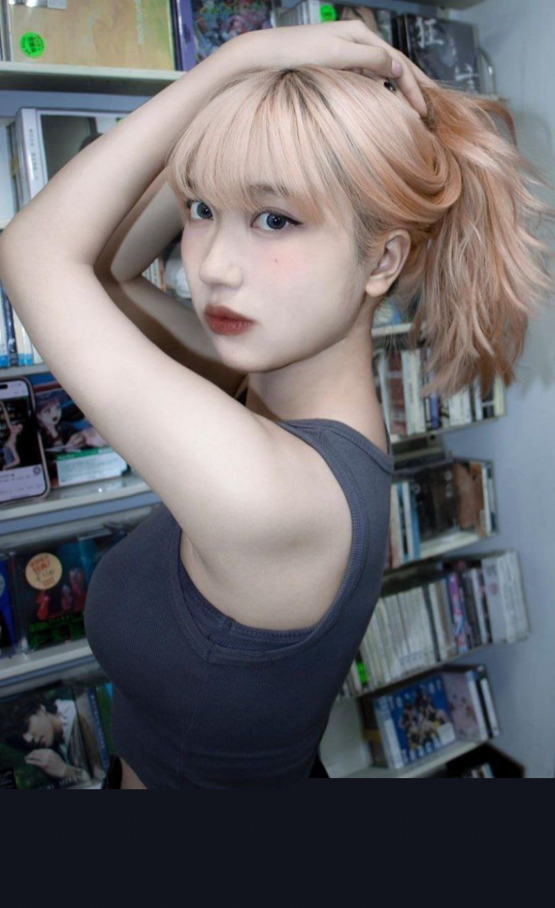 台湾ins网红艾莎被“经纪人”骗去做身材展示2