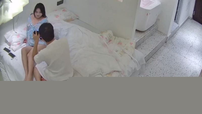 大学城嫩妹跨年夜受邀拍私房照3 大学城嫩妹跨年夜受邀拍私房照3