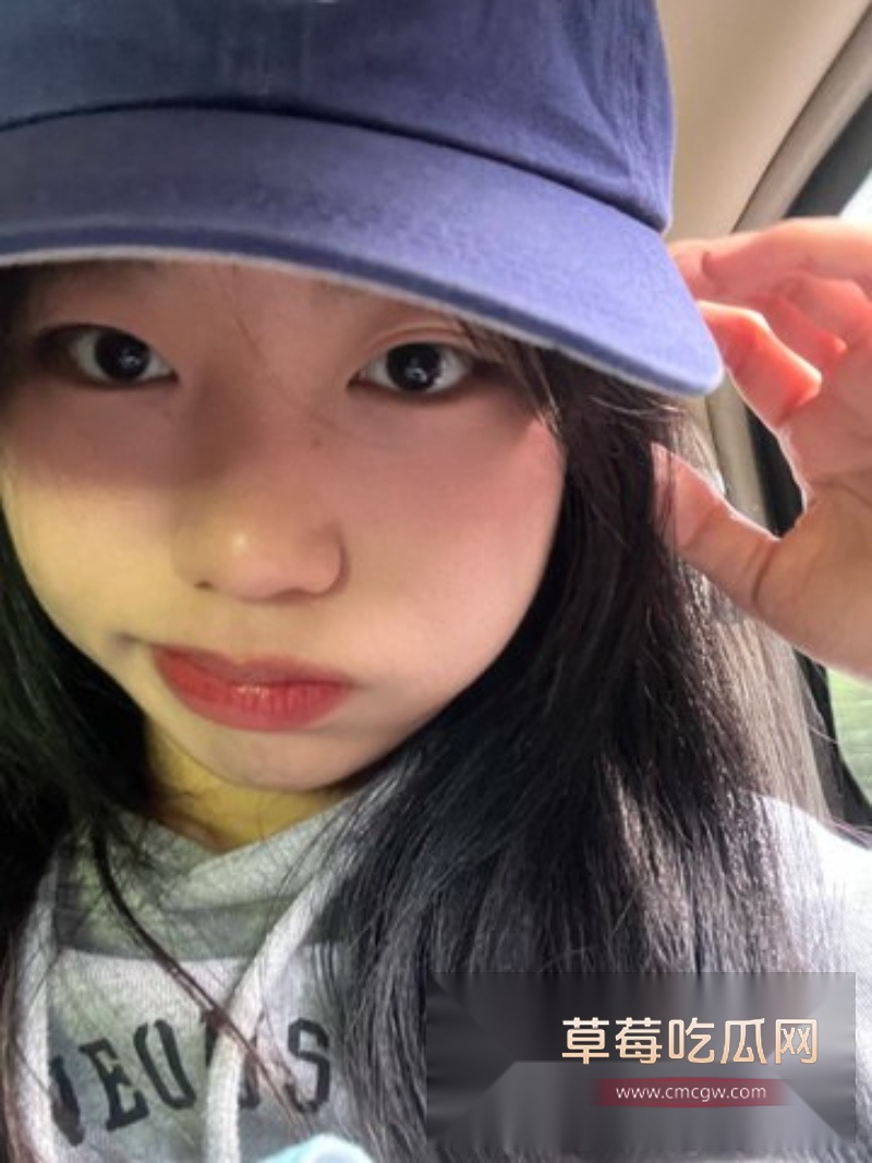 西安外国语大学王一冰女仆装 27 西安外国语大学王一冰女仆装 27