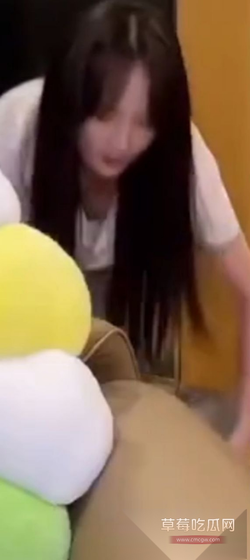 娱乐圈演员 孟佳 开启擦边赛道  5