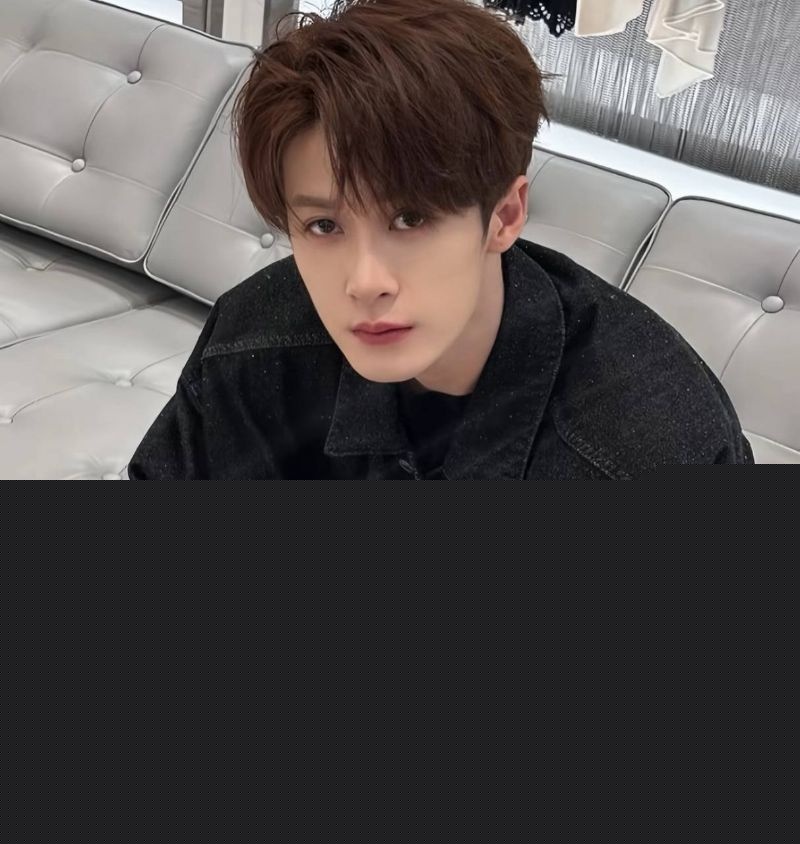 檀健次被小16岁的新人刘一诺曝光两人恋情9