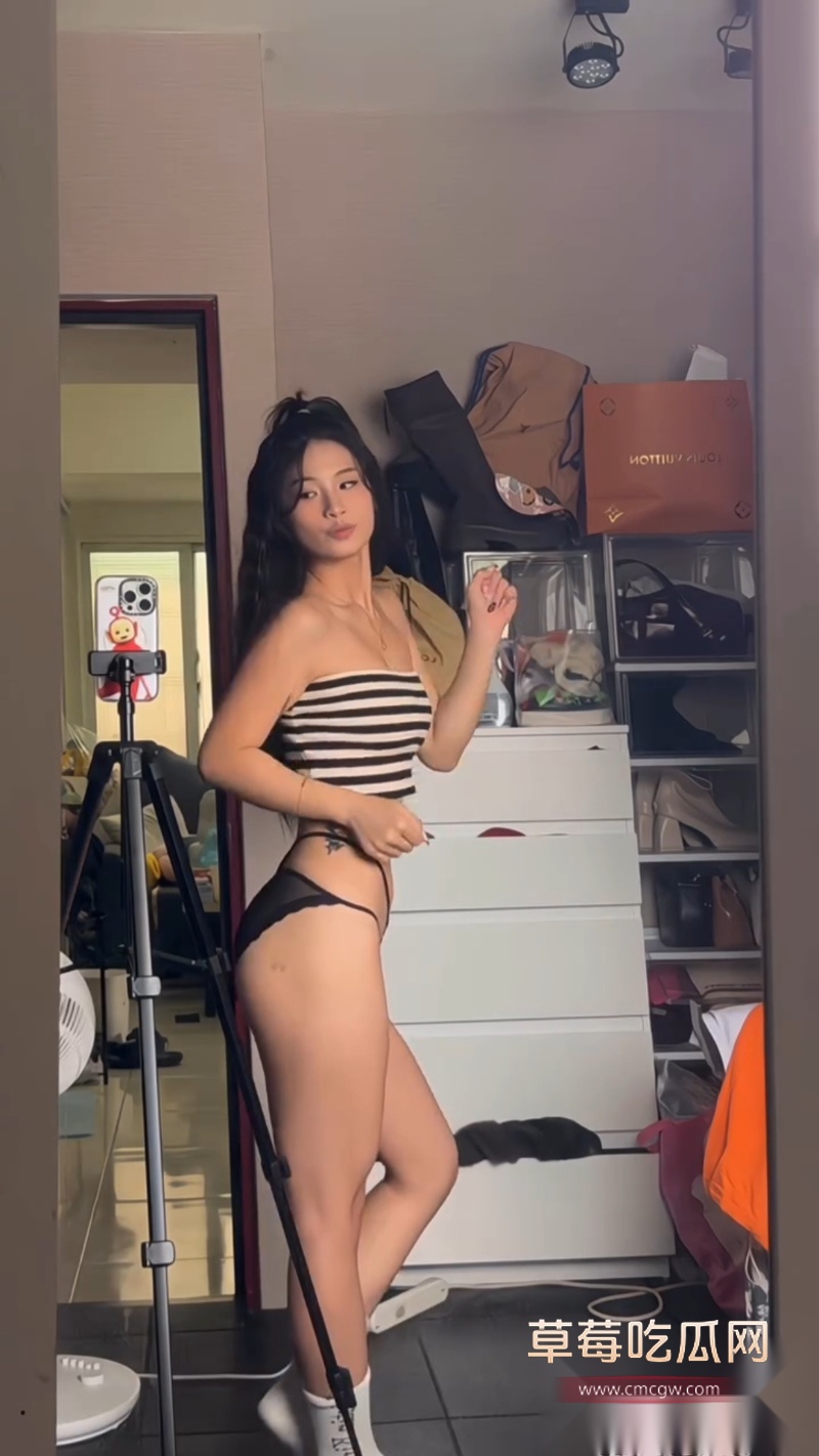 IG极品身材网红靖茹 1 IG极品身材网红靖茹 1