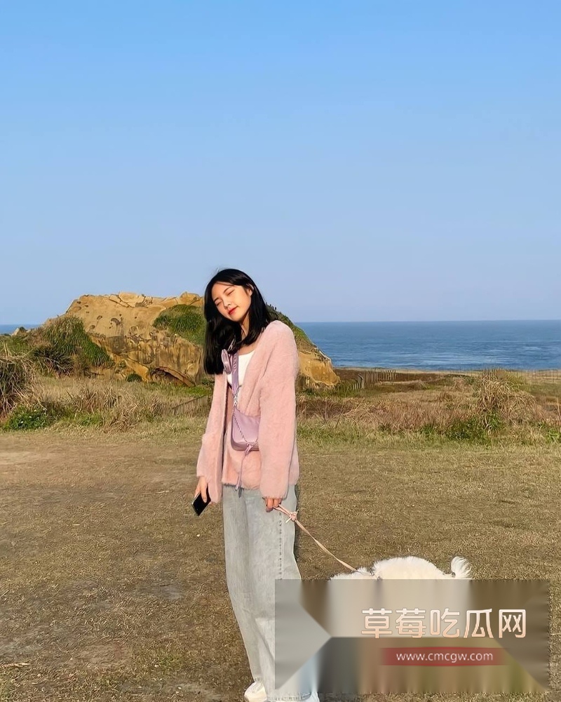 山东大学清纯校花黄薇薇私密自慰视频全曝光 1