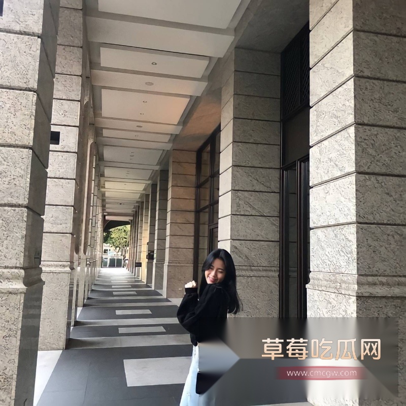 山东大学清纯校花黄薇薇私密自慰视频全曝光 4