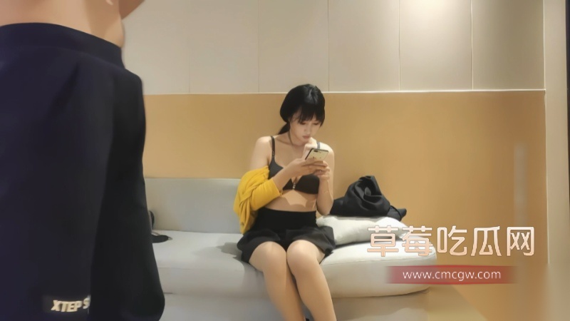 鸭哥探花精品作之黄衣00后 6